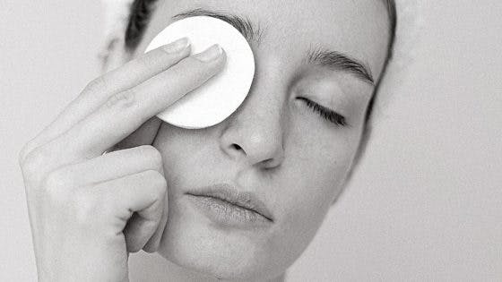 Eye Contour Guide: How To De-Puff, Soothe And Choose Eye Care Correctly