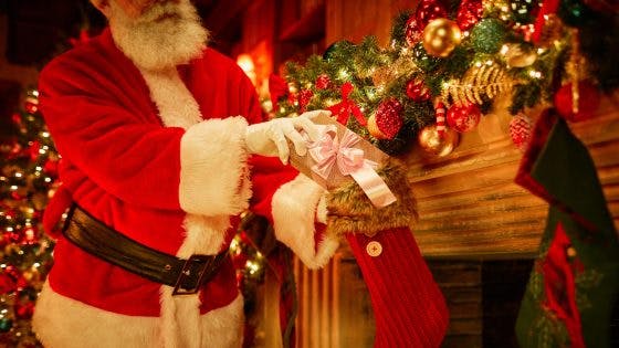 8 Inspiring Christmas Traditions From Around The World