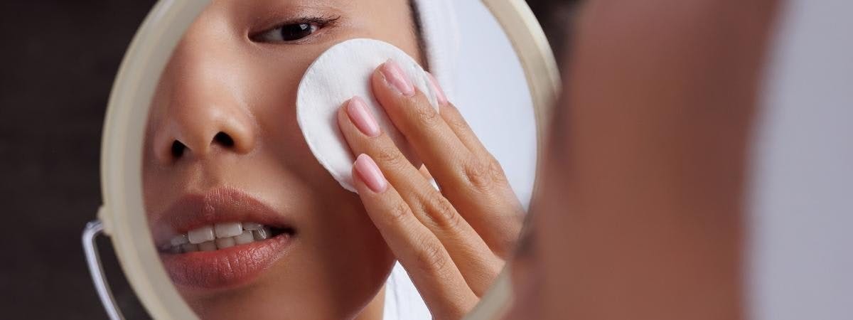 How To Deep Cleanse Heavy Make-Up