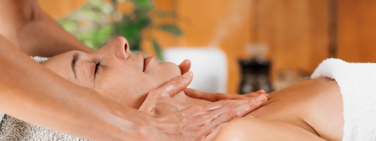Everything You Need To Know About Ayurvedic Massage