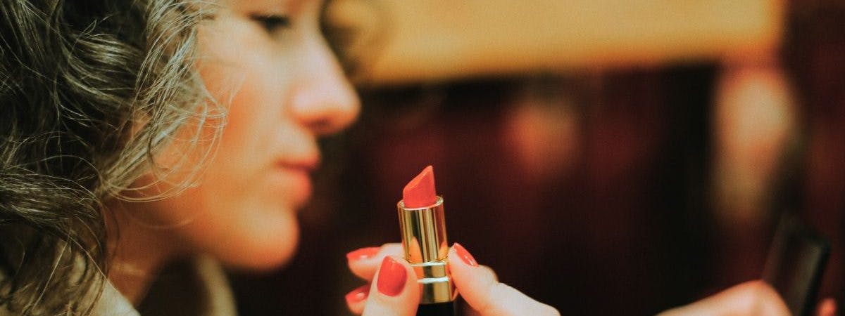 Everything You Need To Know About Orange Lipstick & How To Choose A Shade That Suits You