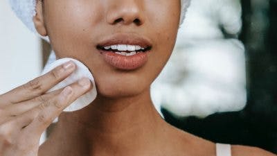 A Basic Skincare Routine For Beginners In Quick & Easy Steps