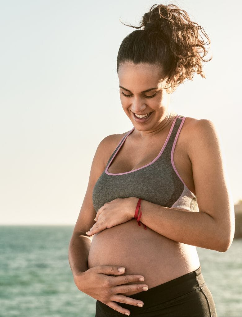 pregnant woman fitness 