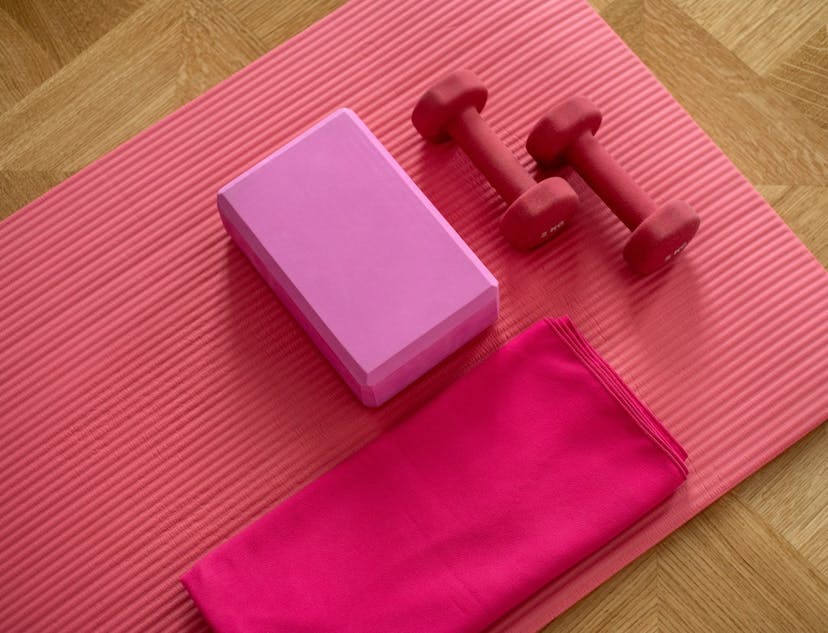 workout equipment and exercise mat