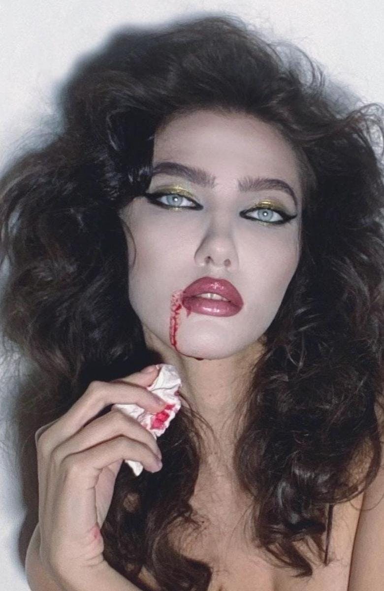 vampire make-up