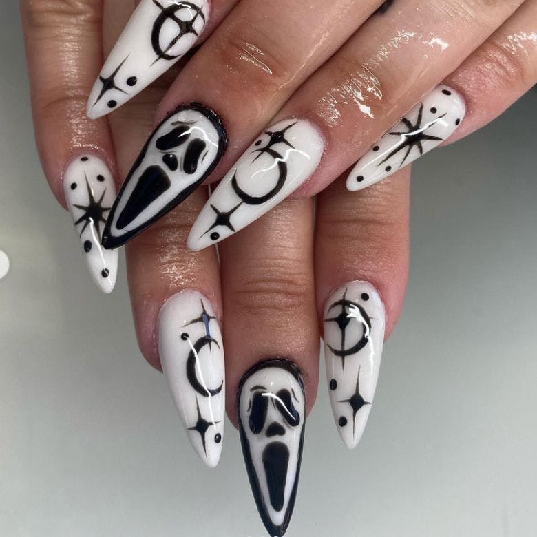Scream nails
