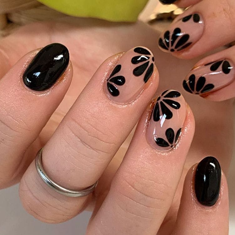 Black Flower nail design