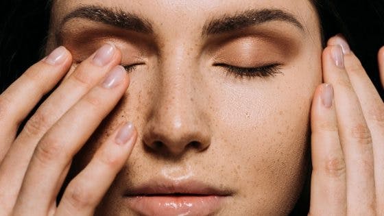 How to Tackle Dry Skin Around The Eyes