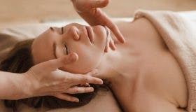 Décolleté Massage: Why You Should Try It Now