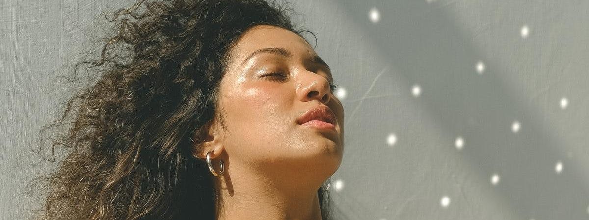 How To Use Highlighter For A Fresh, Natural Glow